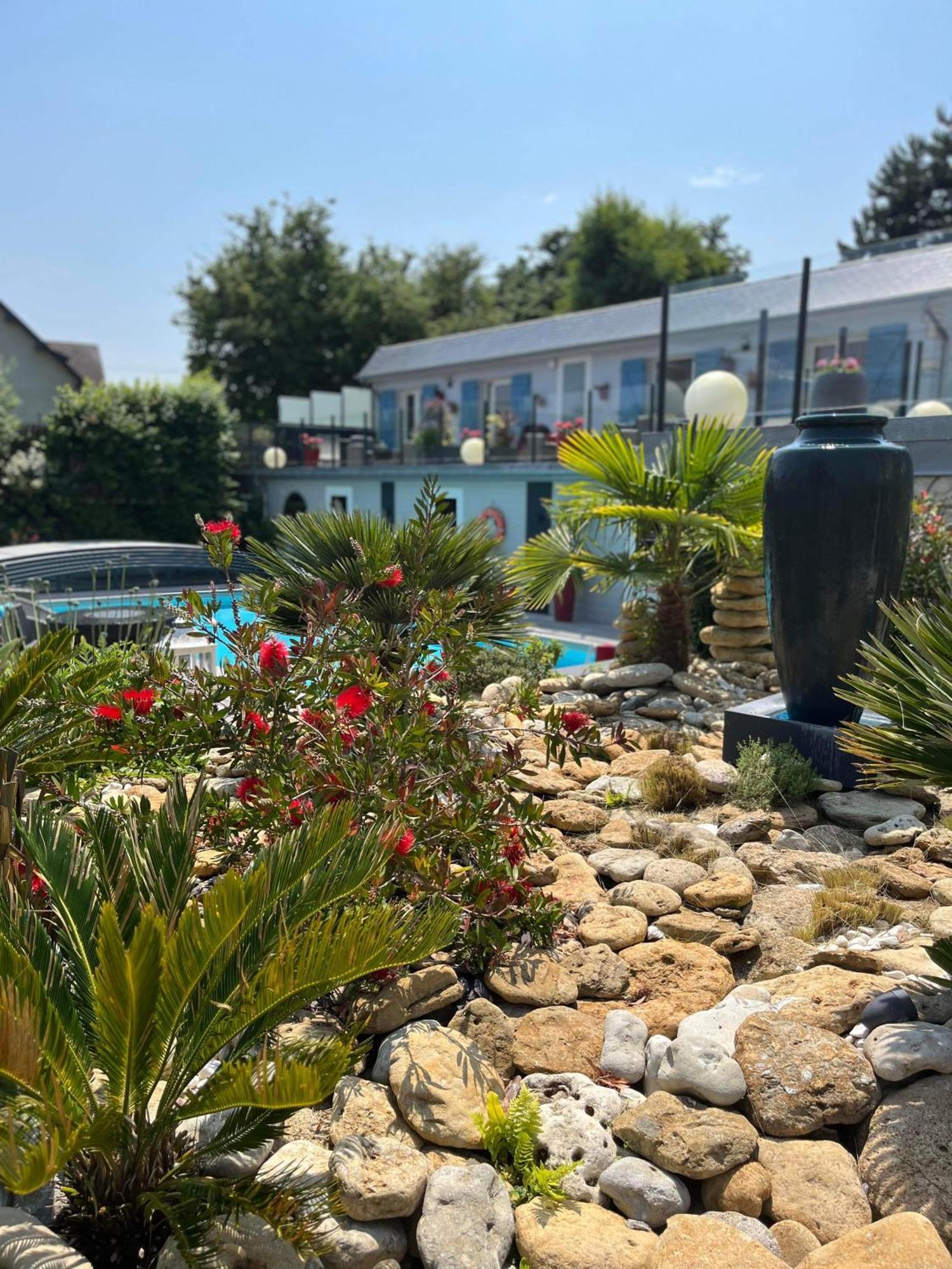 Hotel La Piscine Villers-sur-Mer Exteriér fotografie